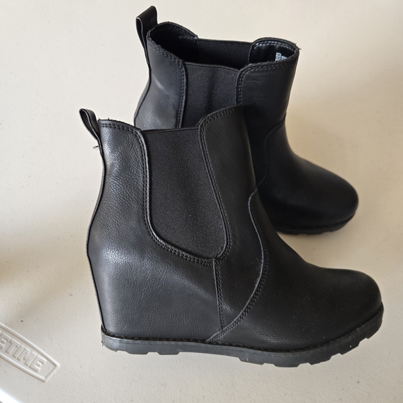 Universal Thread Shoes - Universal Thread Black Wedge Ankle Boots